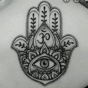 Meet your Posher, Cassandra